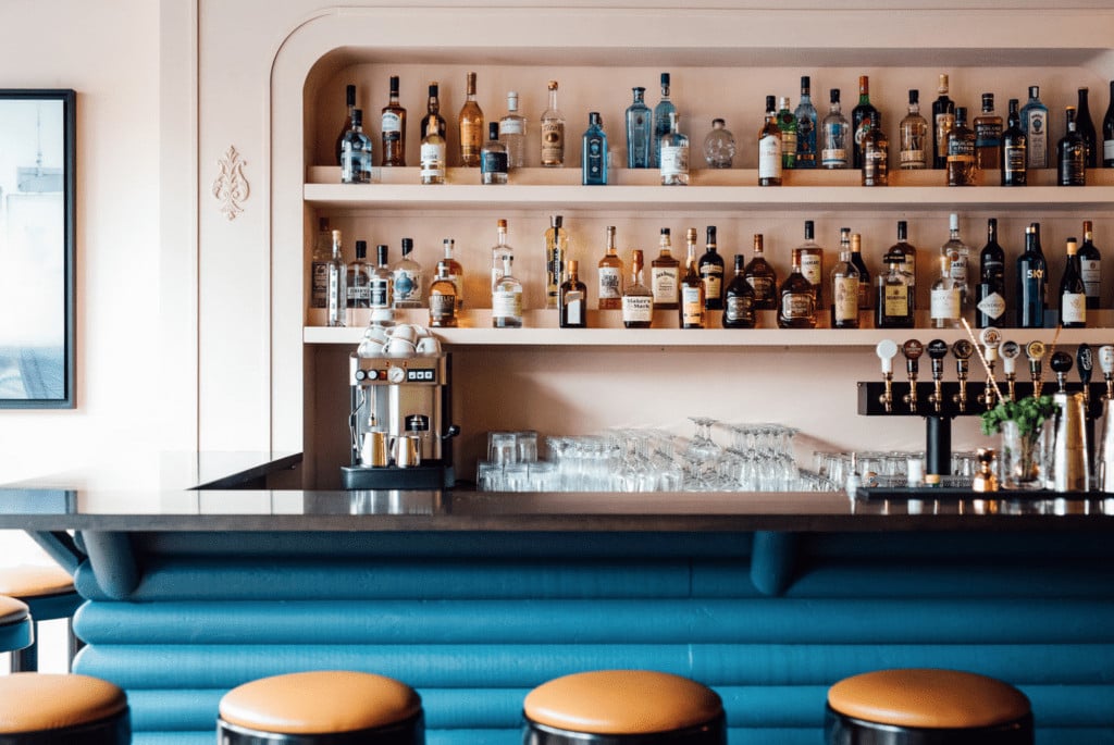 Bar Henrietta : charming bar in the Mile-End - Tastet