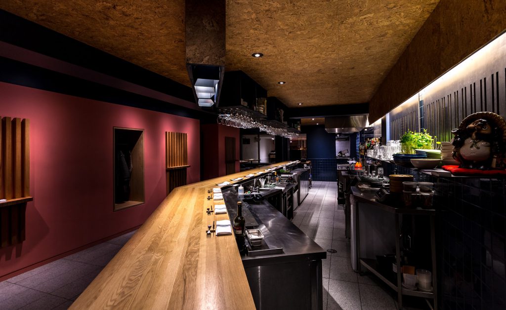 Le Diplomate : resto unique rue Beaubien Ouest Le Diplomate : resto unique rue Beaubien Ouest
