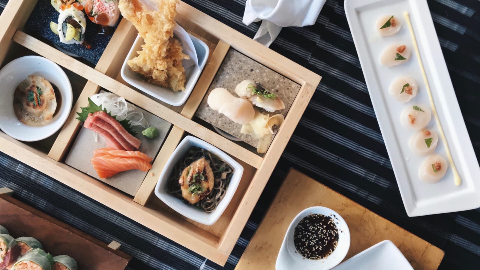 Mikado restaurant sushi laurier monkland montreal