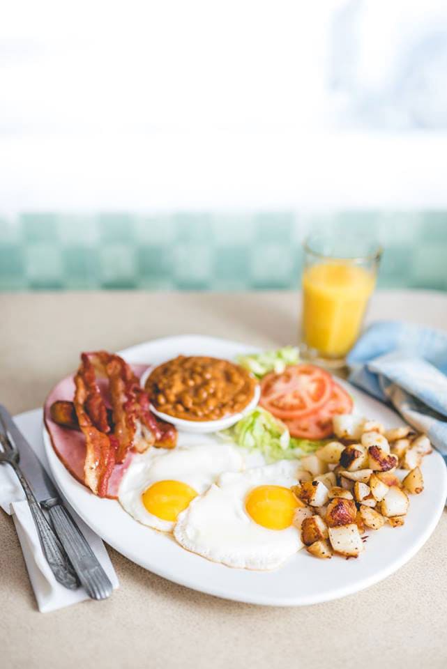 Buffet de l'Antiquaire diner Québec