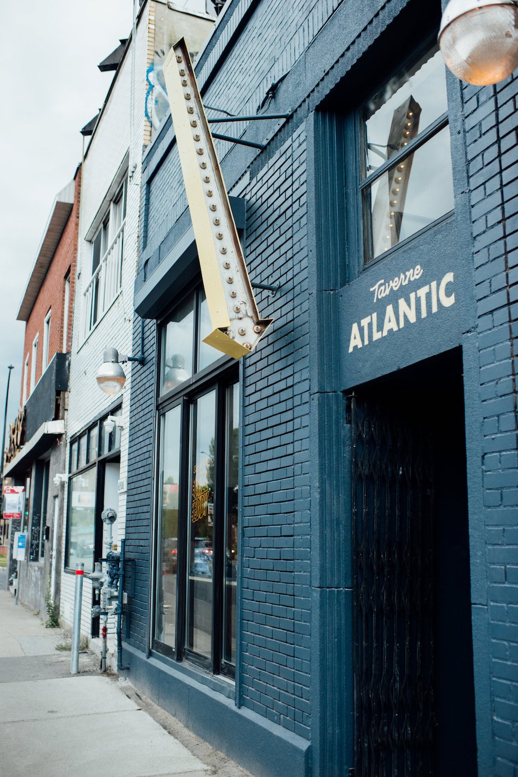 Taverne Atlantic bar mile ex montreal