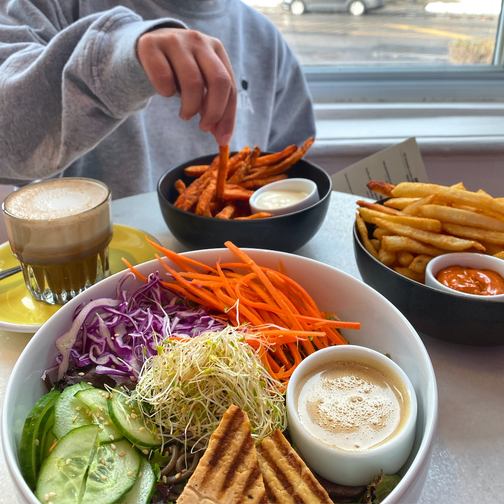 MIA Café Club sherbrooke 2