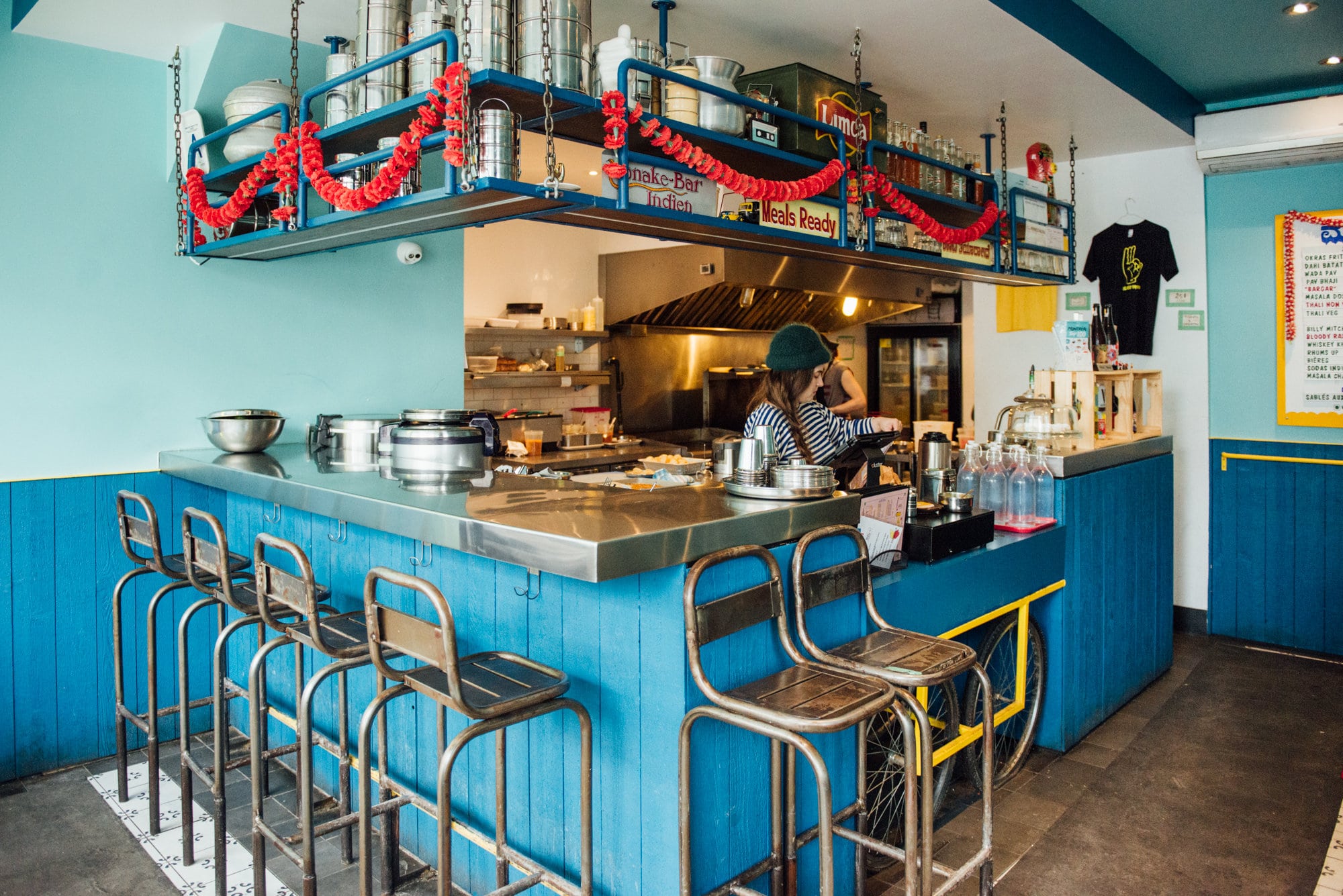 Le Super Qualité: charming Indian Snack Bar in Villeray - Tastet