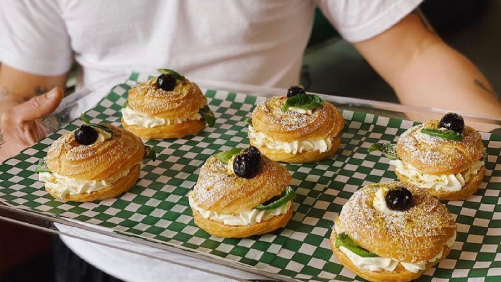 The Best Zeppole in Montreal