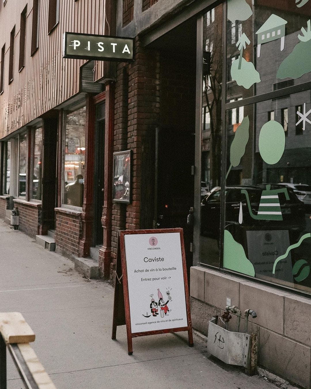 Vin Public, la buvette du Café Pista St-Laurent