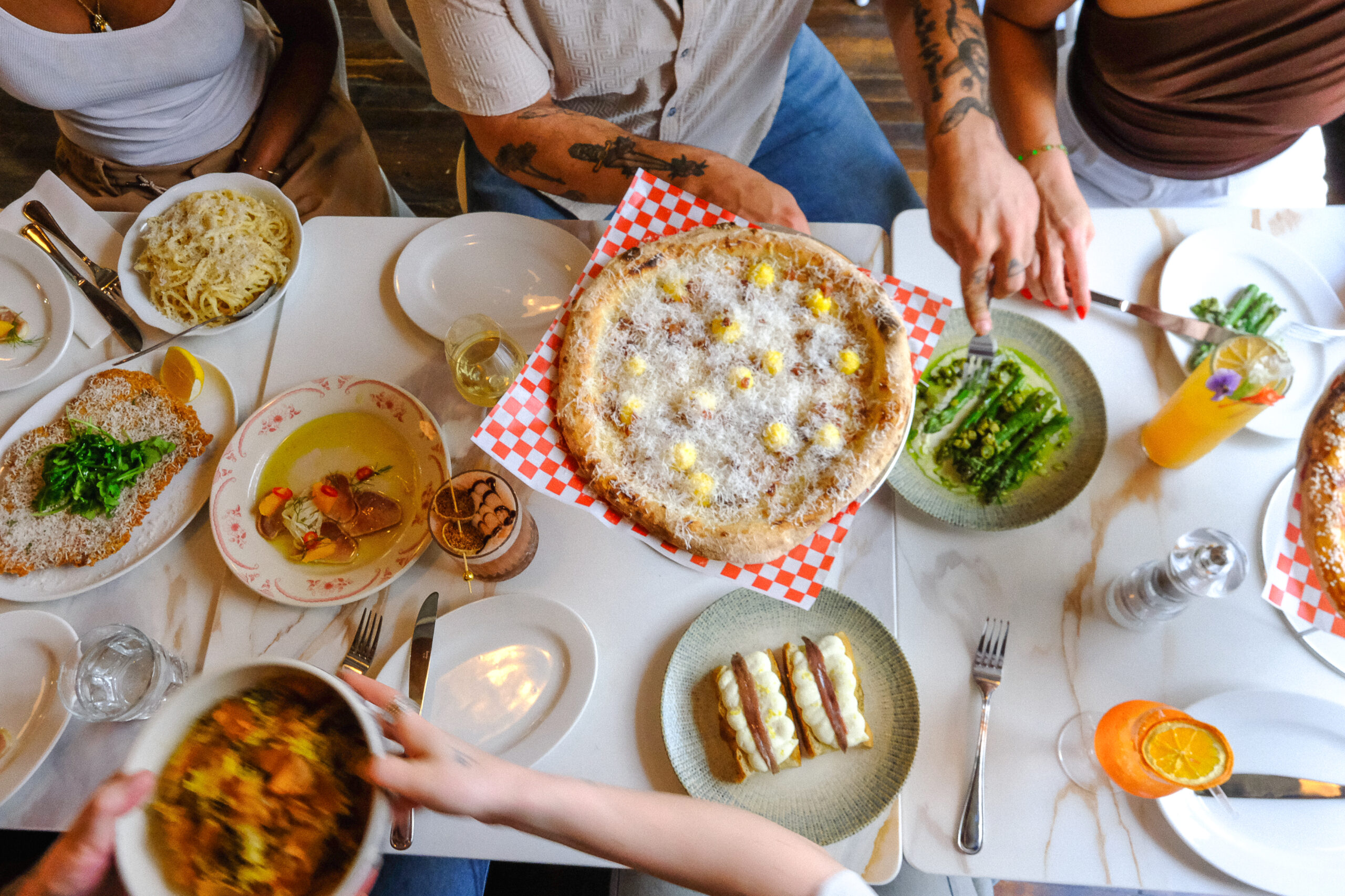 BALBOA: a modern and welcoming pizzeria in Old Montreal.