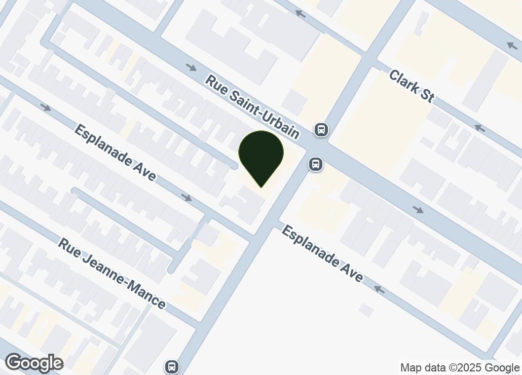 Map showing location at 45.5186111, -73.5880556
