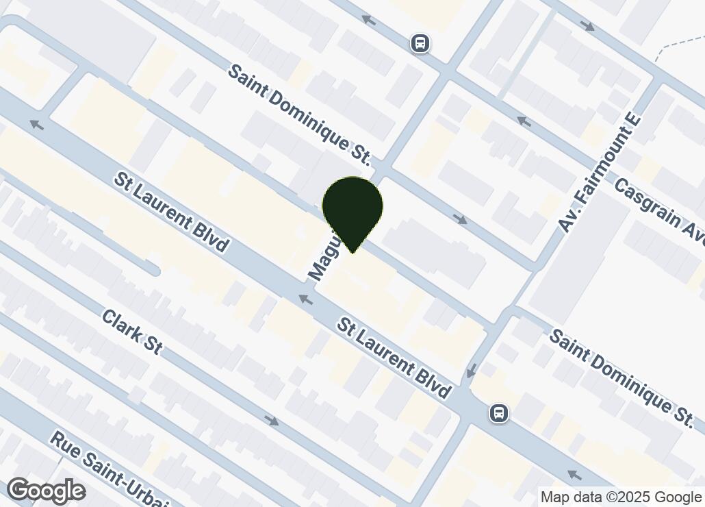 Map showing location at 45.5246946, -73.5955078