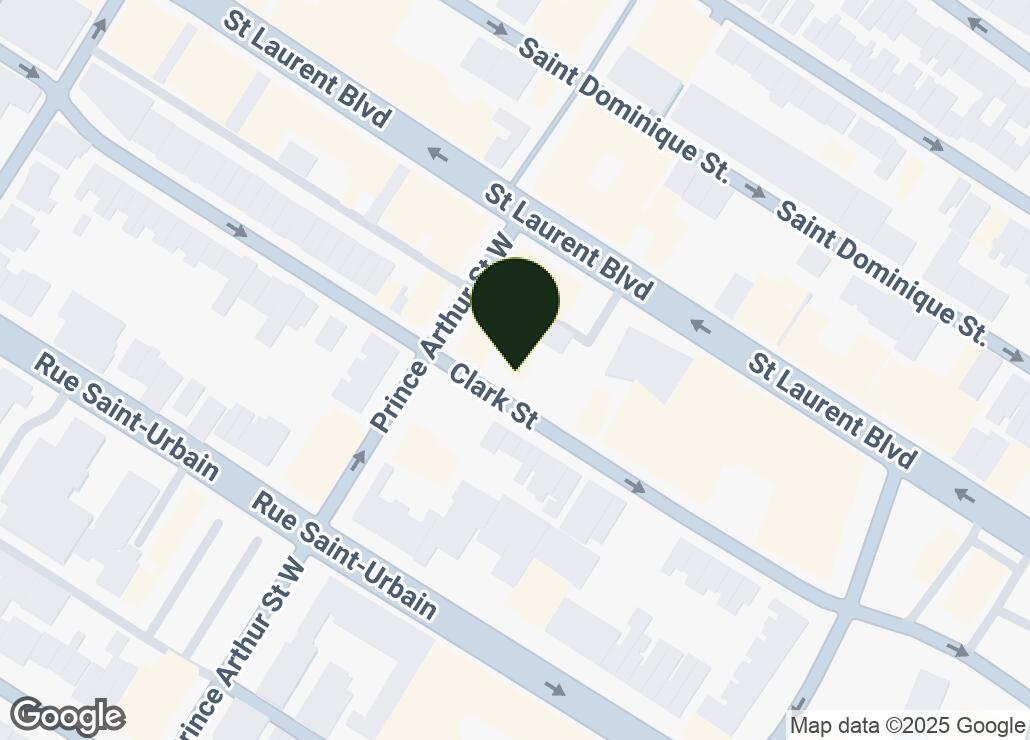 Map showing location at 45.5132871, -73.5725563