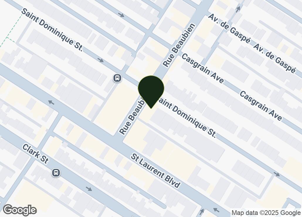 Map showing location at 45.5306525, -73.6078242