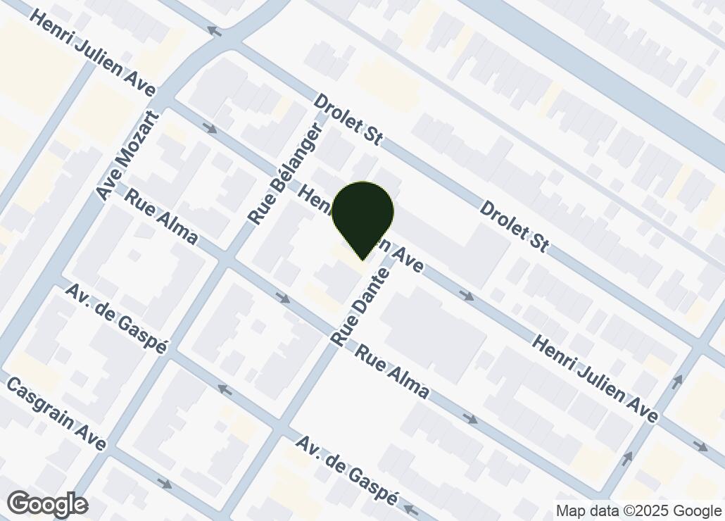 Map showing location at 45.5352683, -73.6117549