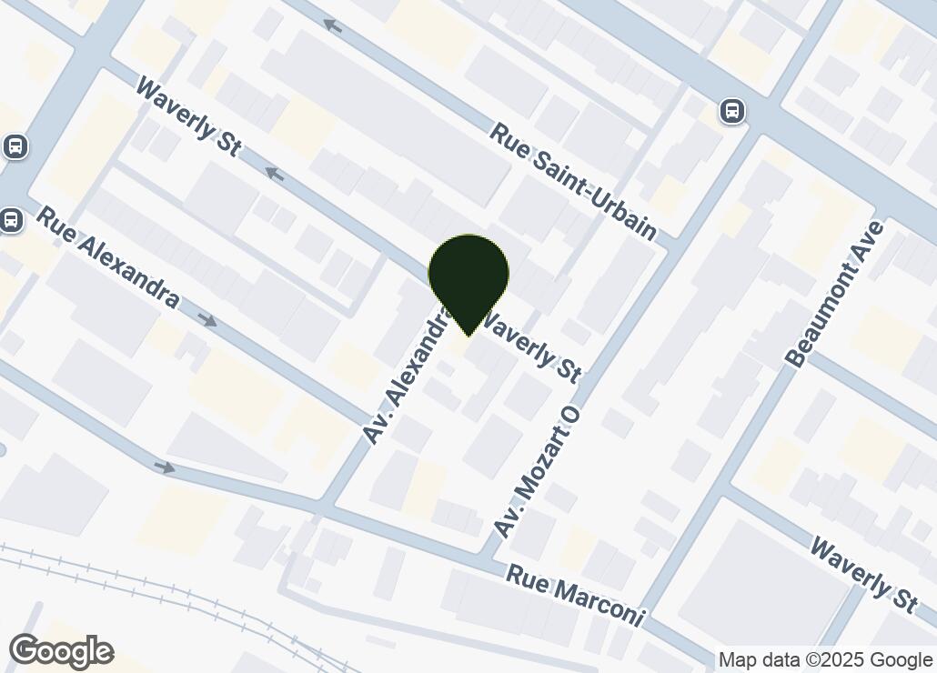 Map showing location at 45.531812, -73.6176611