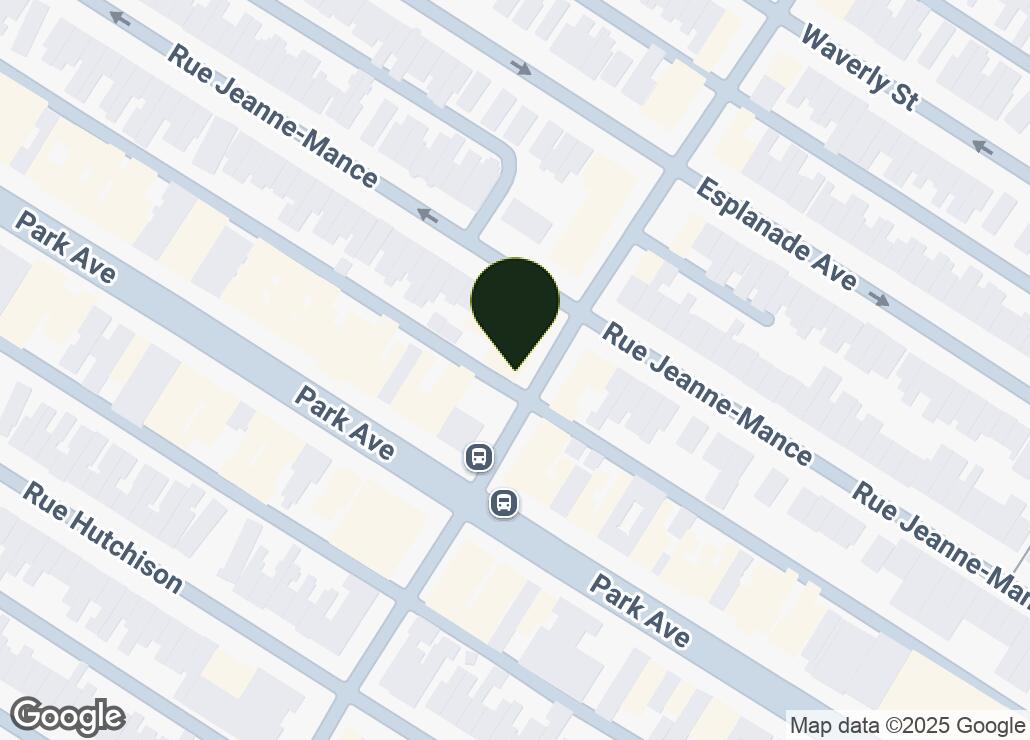 Map showing location at 45.5226914, -73.6019581