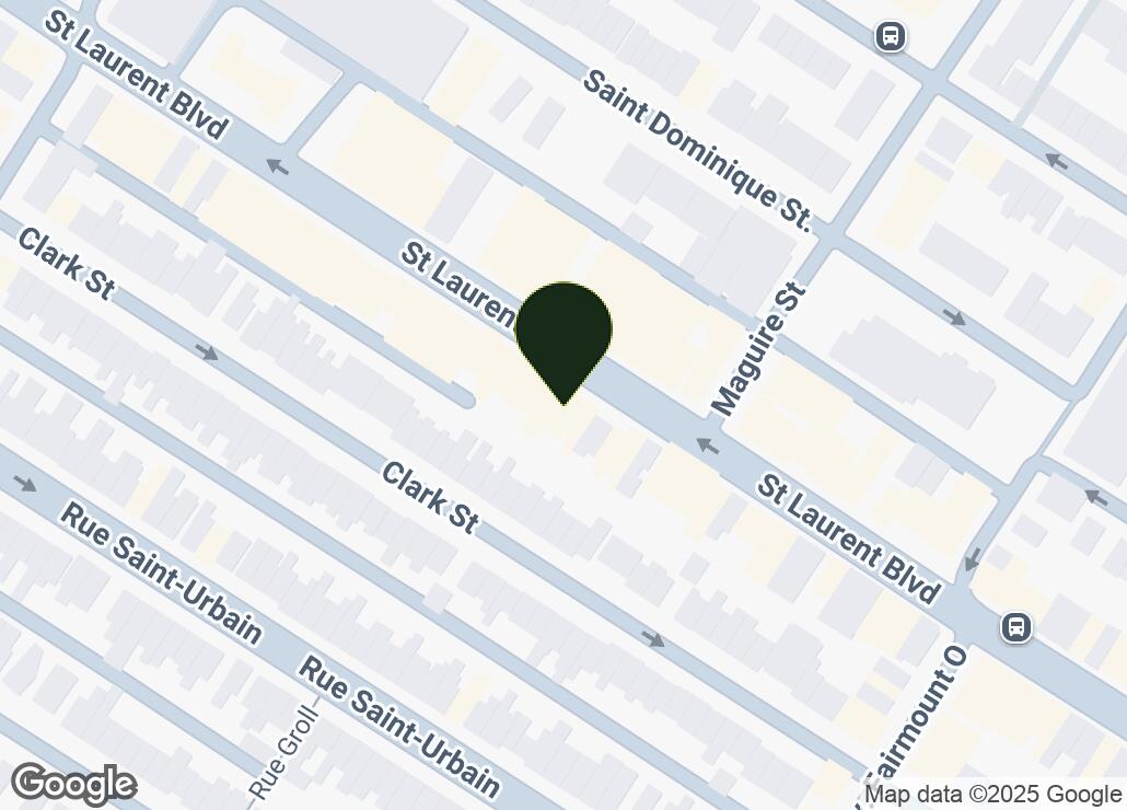 Map showing location at 45.5245806, -73.5965806