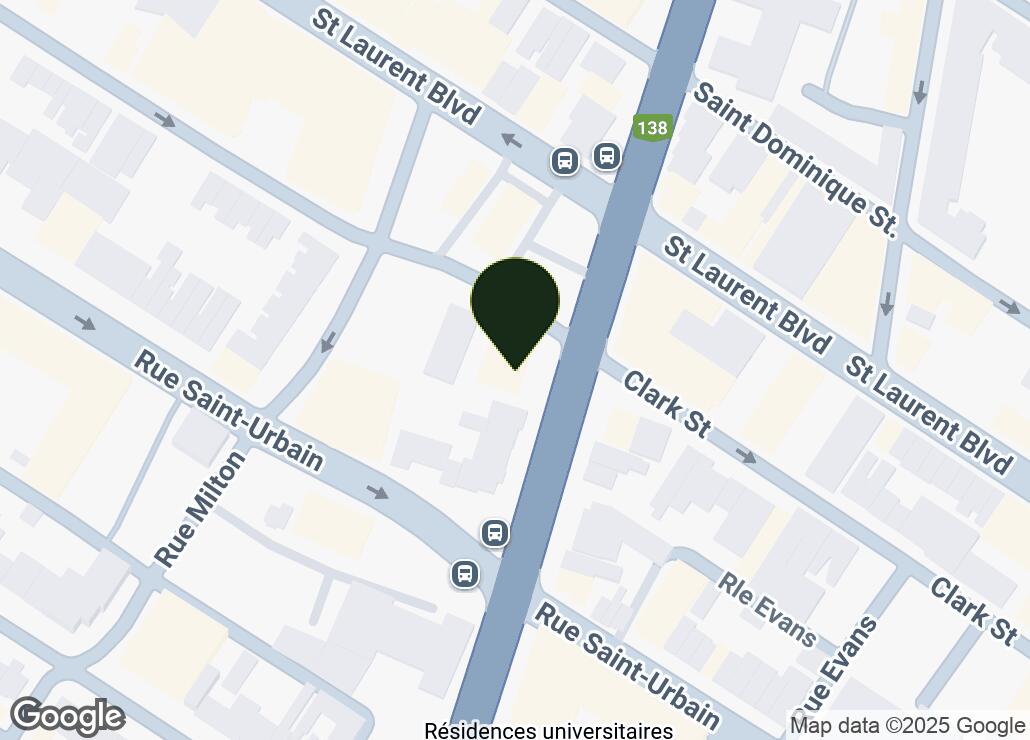 Map showing location at 45.5119132, -73.5700358