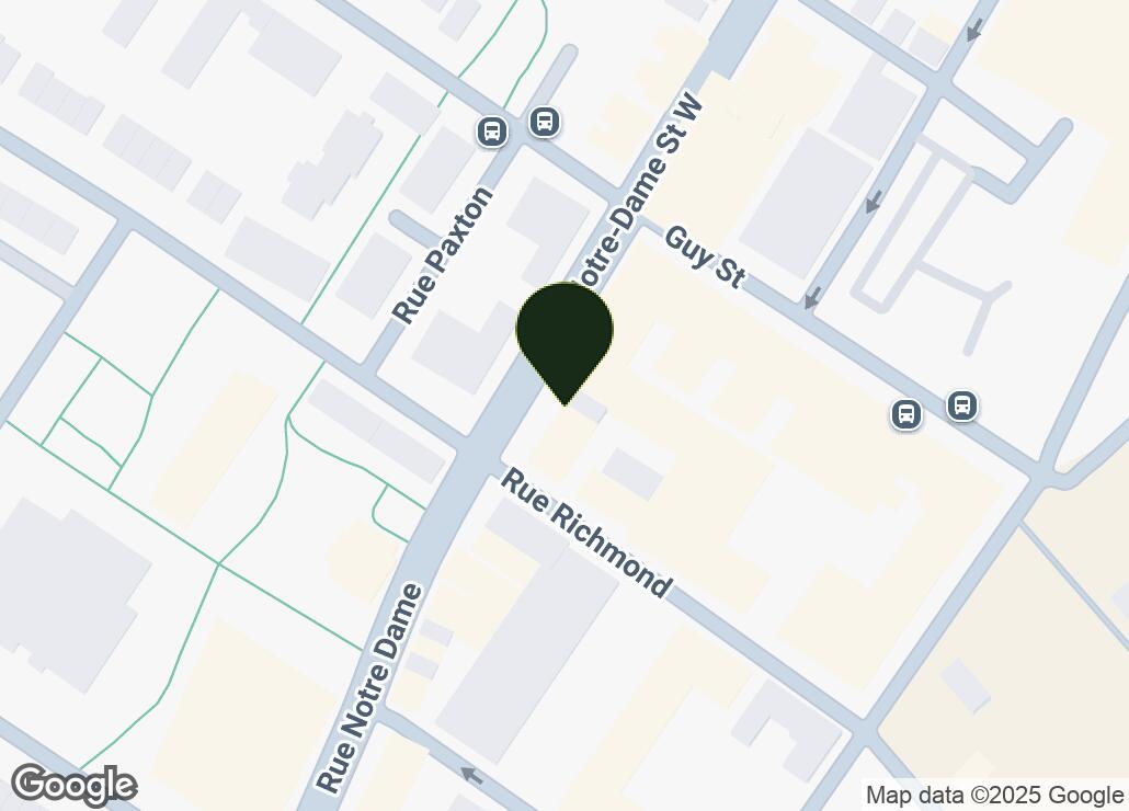 Map showing location at 45.4894146, -73.5675352