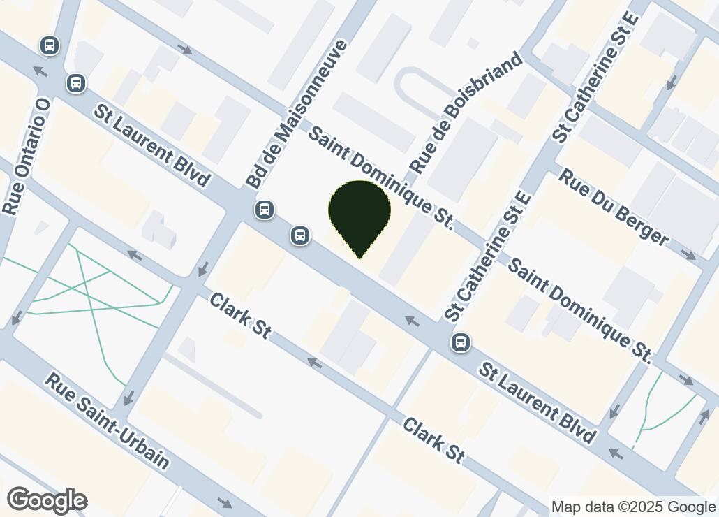 Map showing location at 45.5102976, -73.5644156
