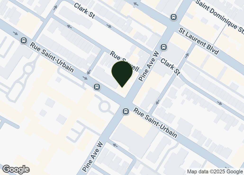 Map showing location at 45.5140669, -73.5762569