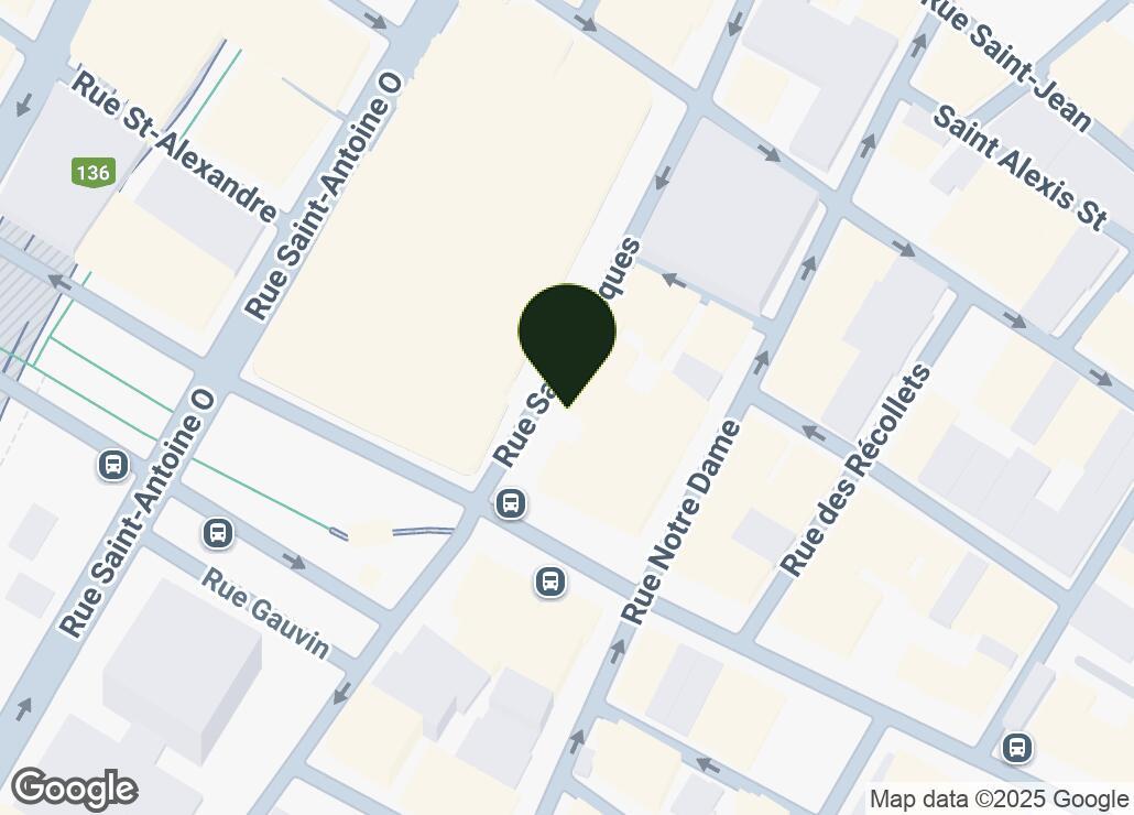 Map showing location at 45.5016277, -73.5599184
