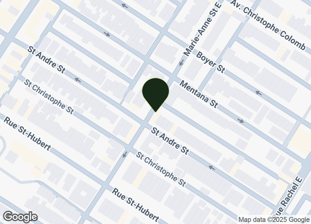 Map showing location at 45.5255176, -73.5780893