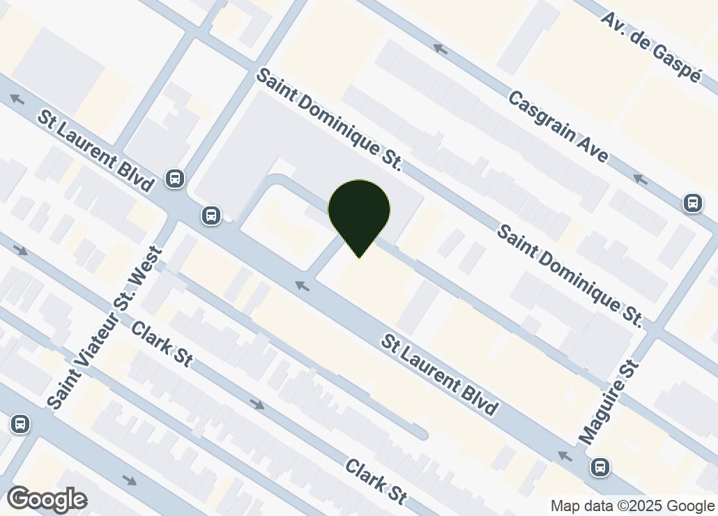 Map showing location at 45.5255489, -73.597541