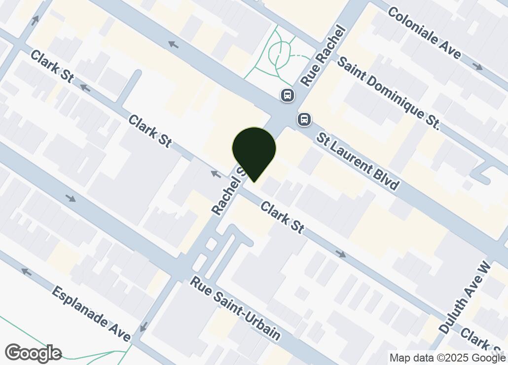 Map showing location at 45.5174936, -73.5820222