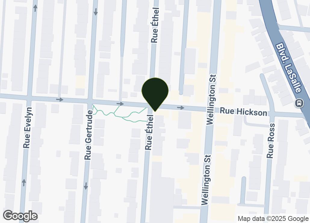 Map showing location at 45.4648673, -73.5678126