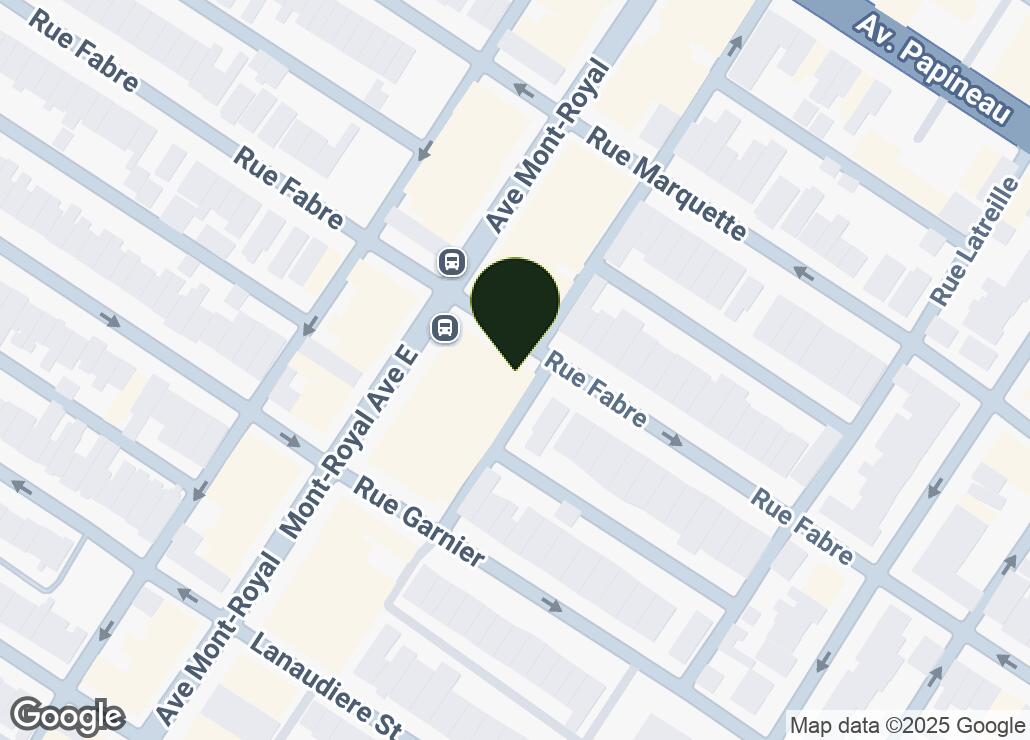 Map showing location at 45.5312235, -73.5755502