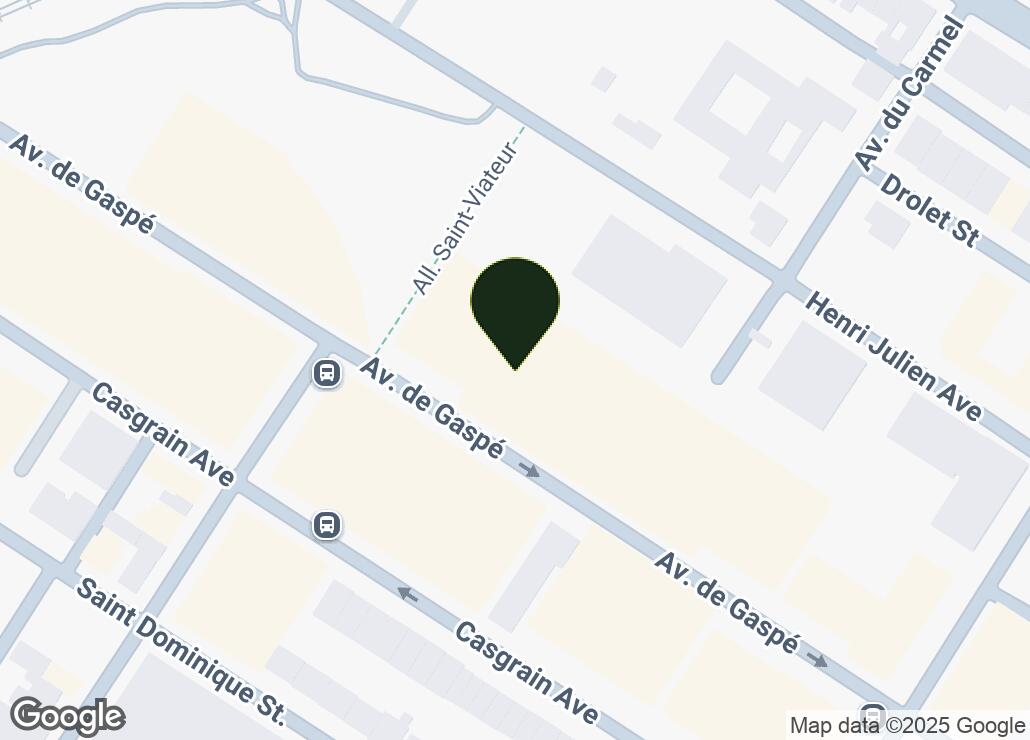 Map showing location at 45.5275181, -73.5963455
