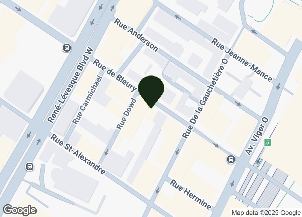 Map showing location at 45.504513, -73.5634272