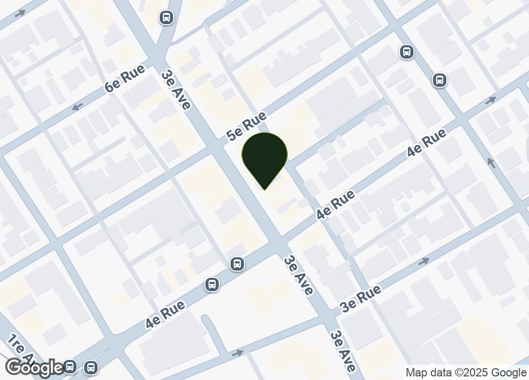Map showing location at 46.8229437, -71.2263436