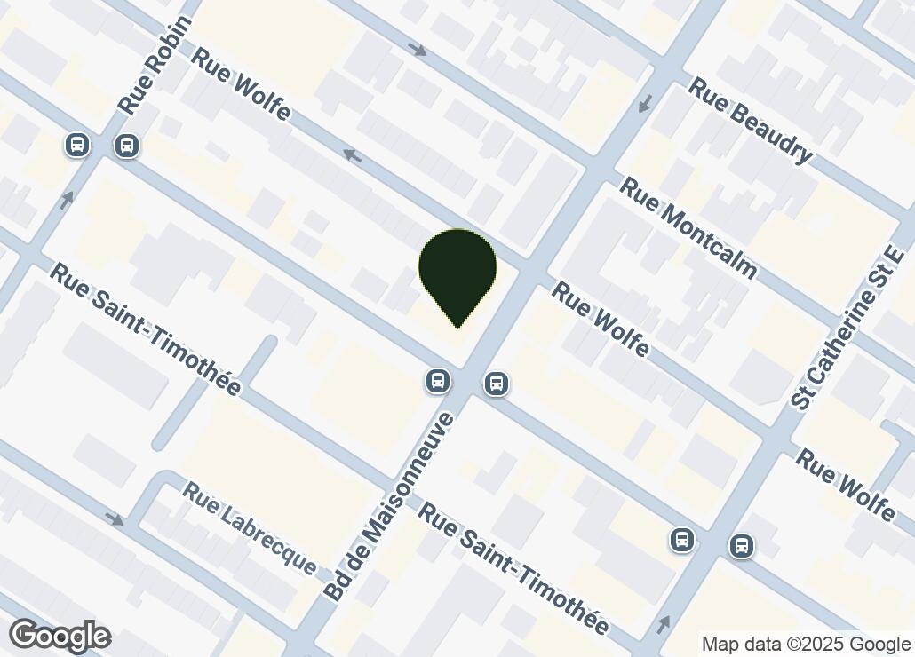Map showing location at 45.5183731, -73.5586106