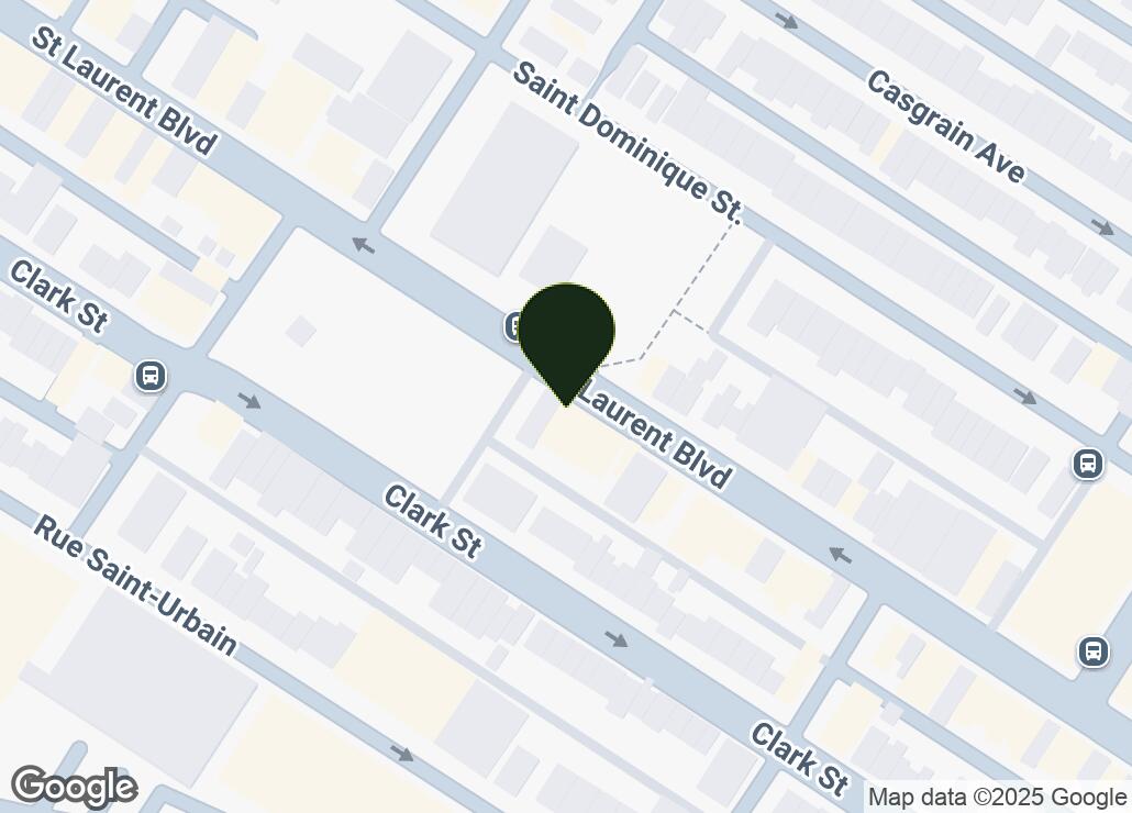 Map showing location at 45.531242, -73.610986