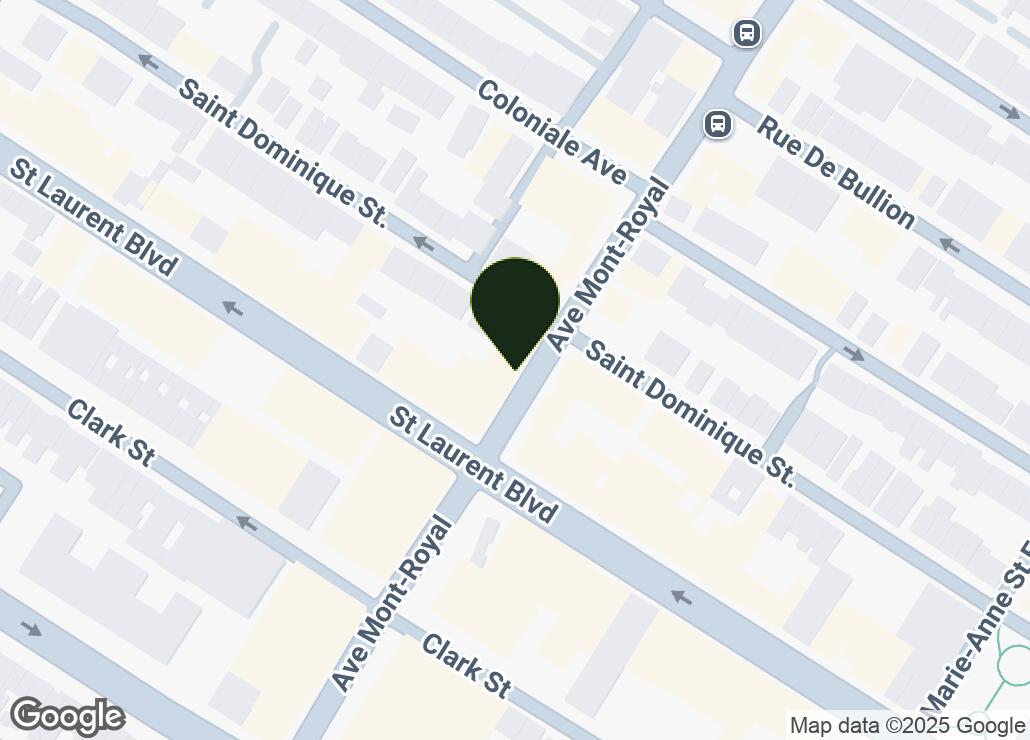 Map showing location at 45.5204779, -73.5862007