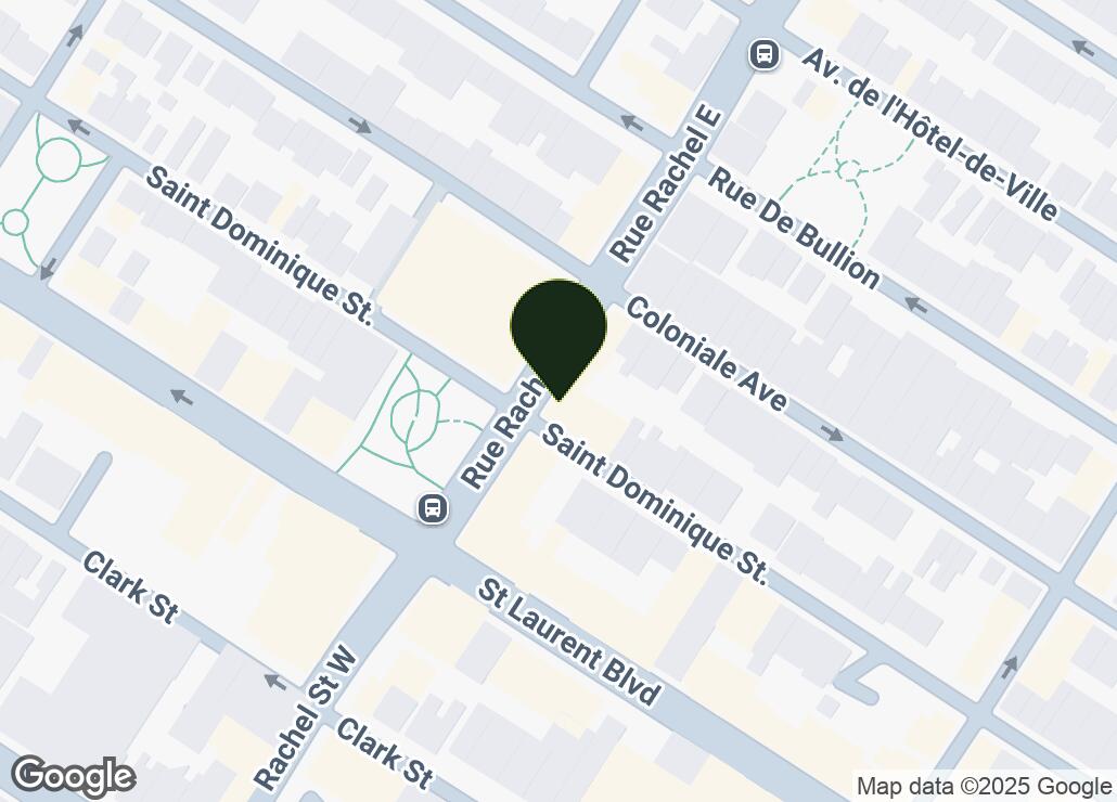 Map showing location at 45.5185298, -73.5810266