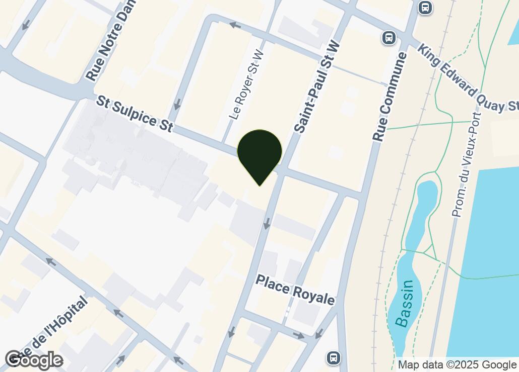 Map showing location at 45.5042364, -73.5547545