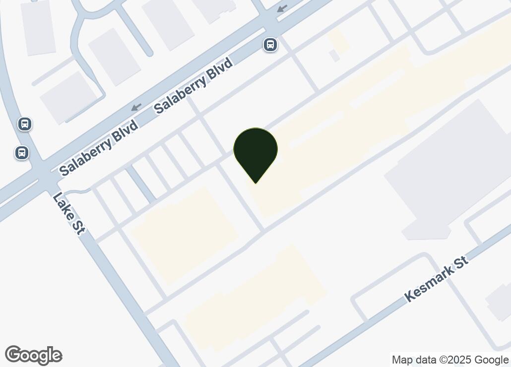 Map showing location at 45.484065, -73.803817