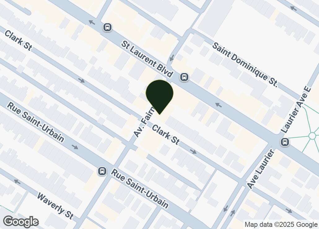 Map showing location at 45.5233617, -73.5947831