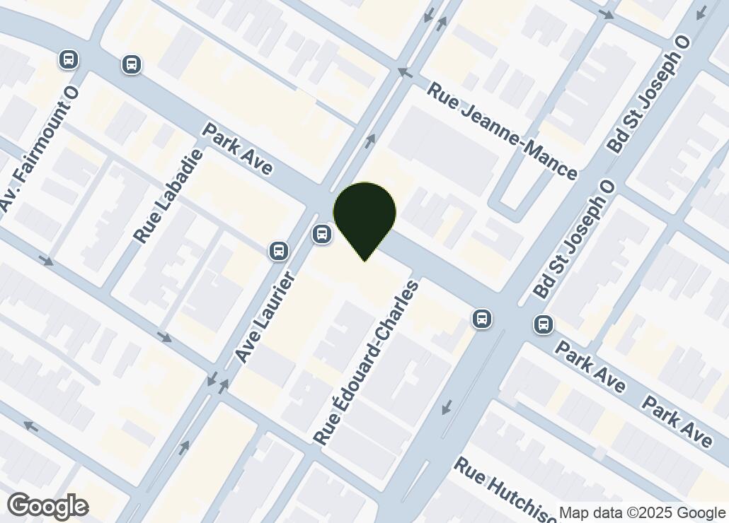 Map showing location at 45.5193111, -73.5955111