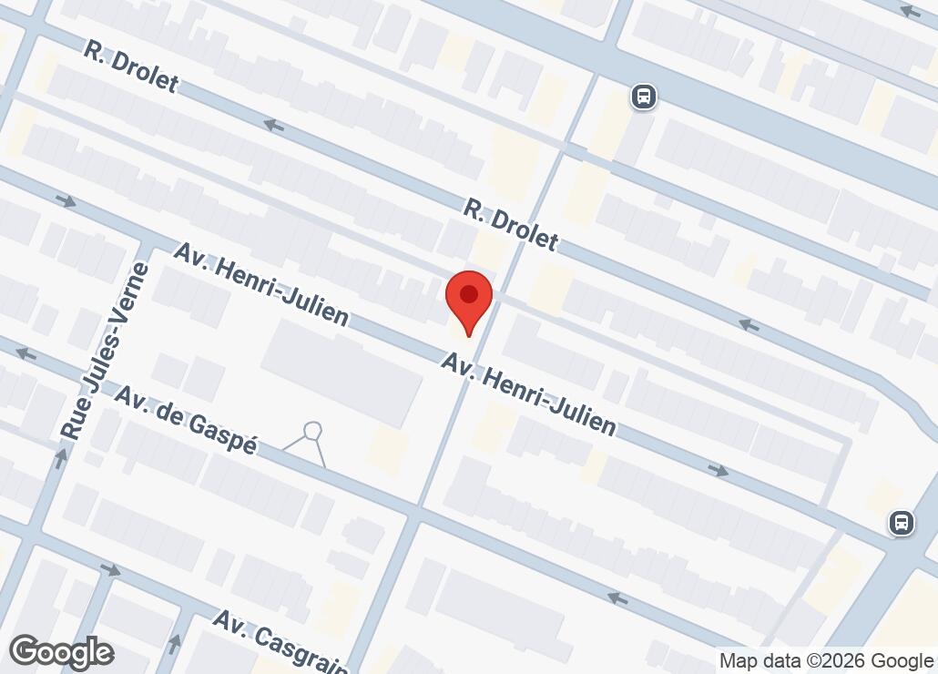 Map showing location at 45.5380038, -73.6181033