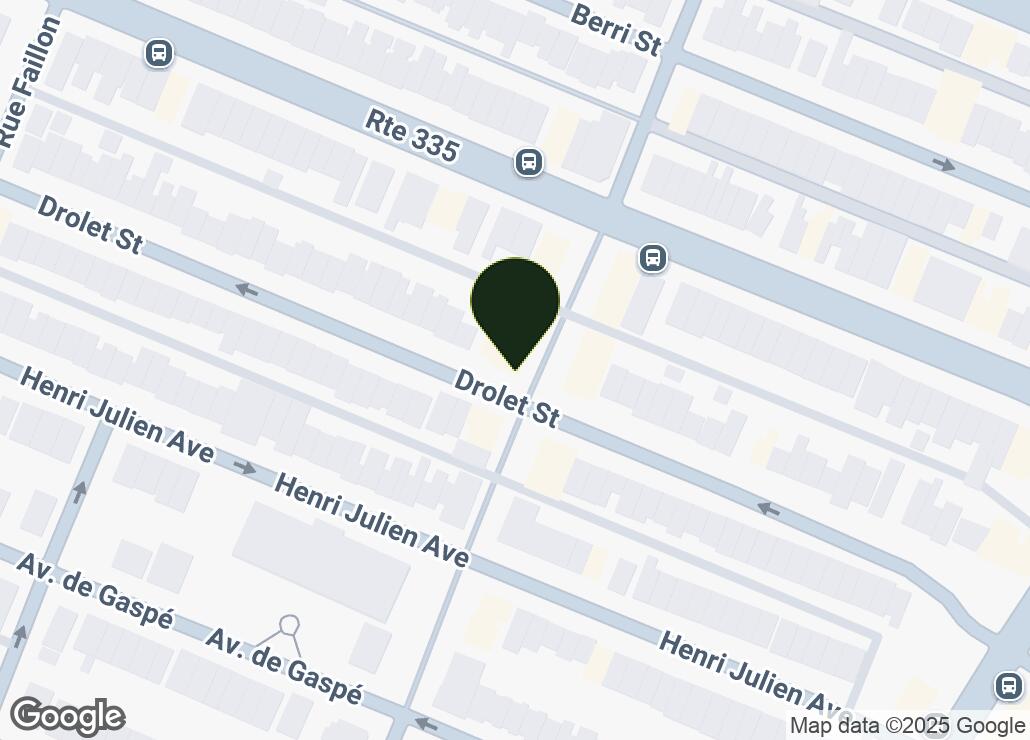 Map showing location at 45.5385781, -73.6178077
