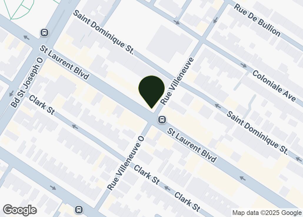 Map showing location at 45.5216, -73.5893745