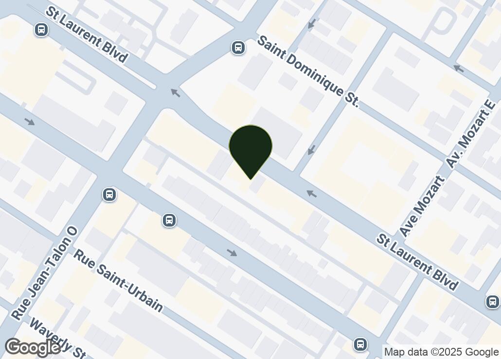 Map showing location at 45.5340165, -73.6173158