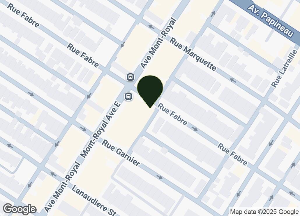 Map showing location at 45.5312324, -73.5755275