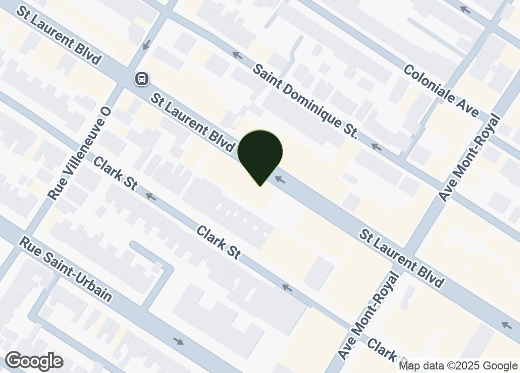 Map showing location at 45.520657, -73.5879266