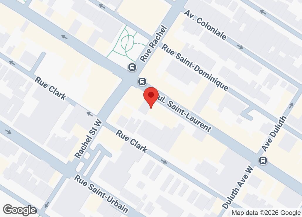 Map showing location at 45.5176277, -73.5813099