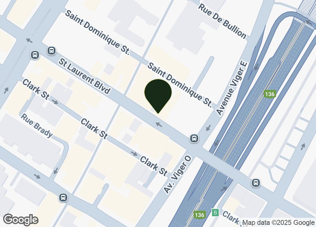 Map showing location at 45.5079516, -73.5593332