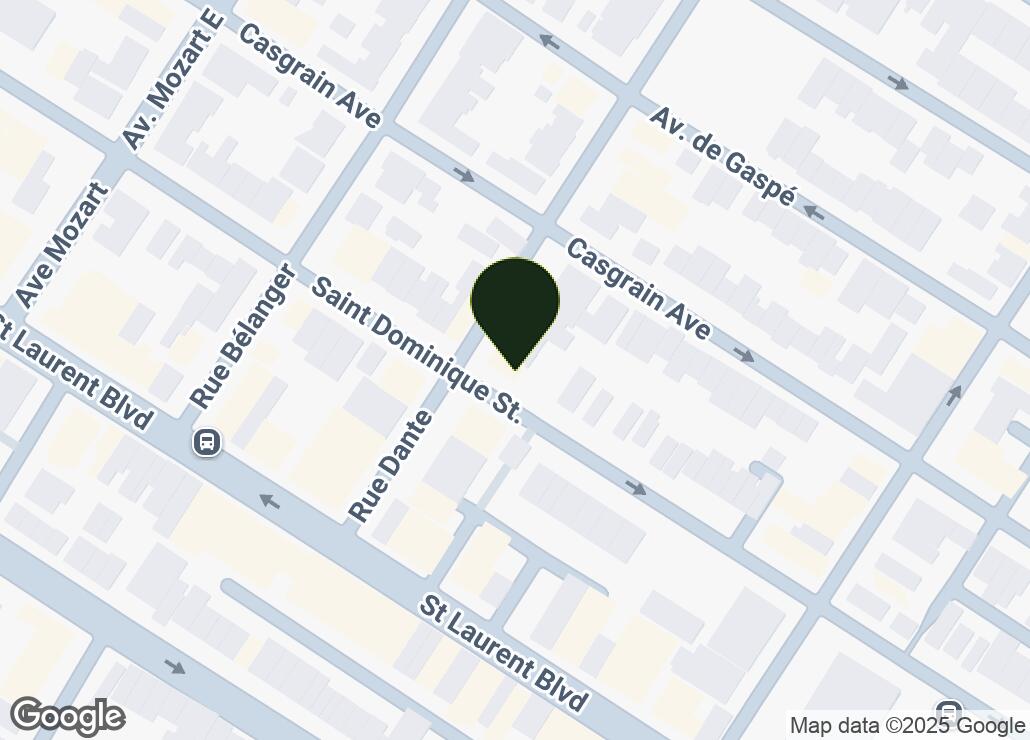 Map showing location at 45.5333468, -73.6129903