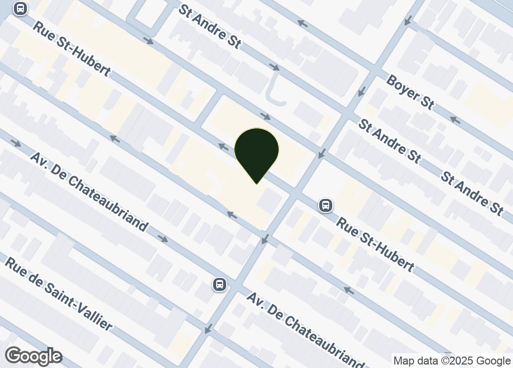 Map showing location at 45.5347667, -73.6003639