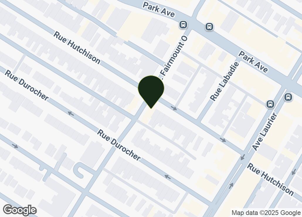 Map showing location at 45.5193123, -73.5983517